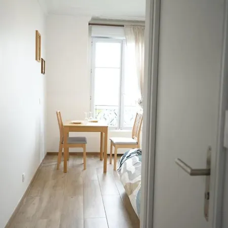 Vaugirard1 Appt 15, Eiffel Tower View