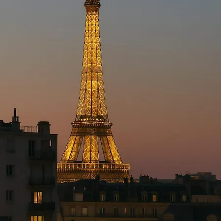 Vaugirard1 Appt 15, Eiffel Tower View